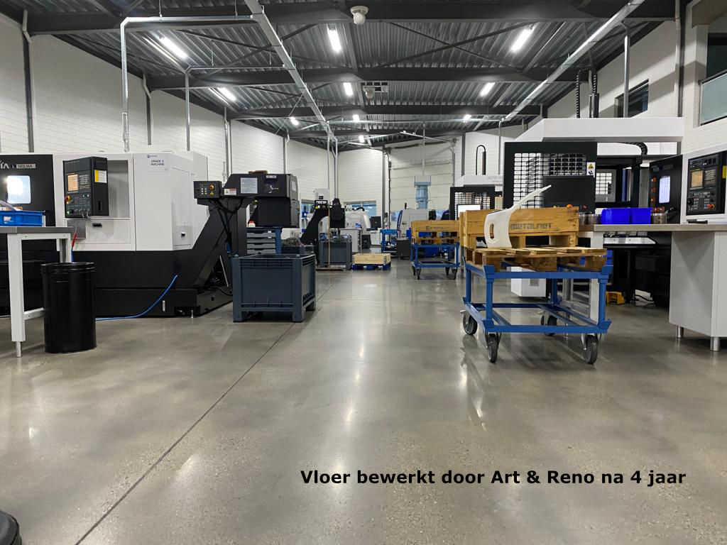 Metalnet Valkenswaard - Stofvrije renovatie van bedrijfsvloer - Art & Reno
