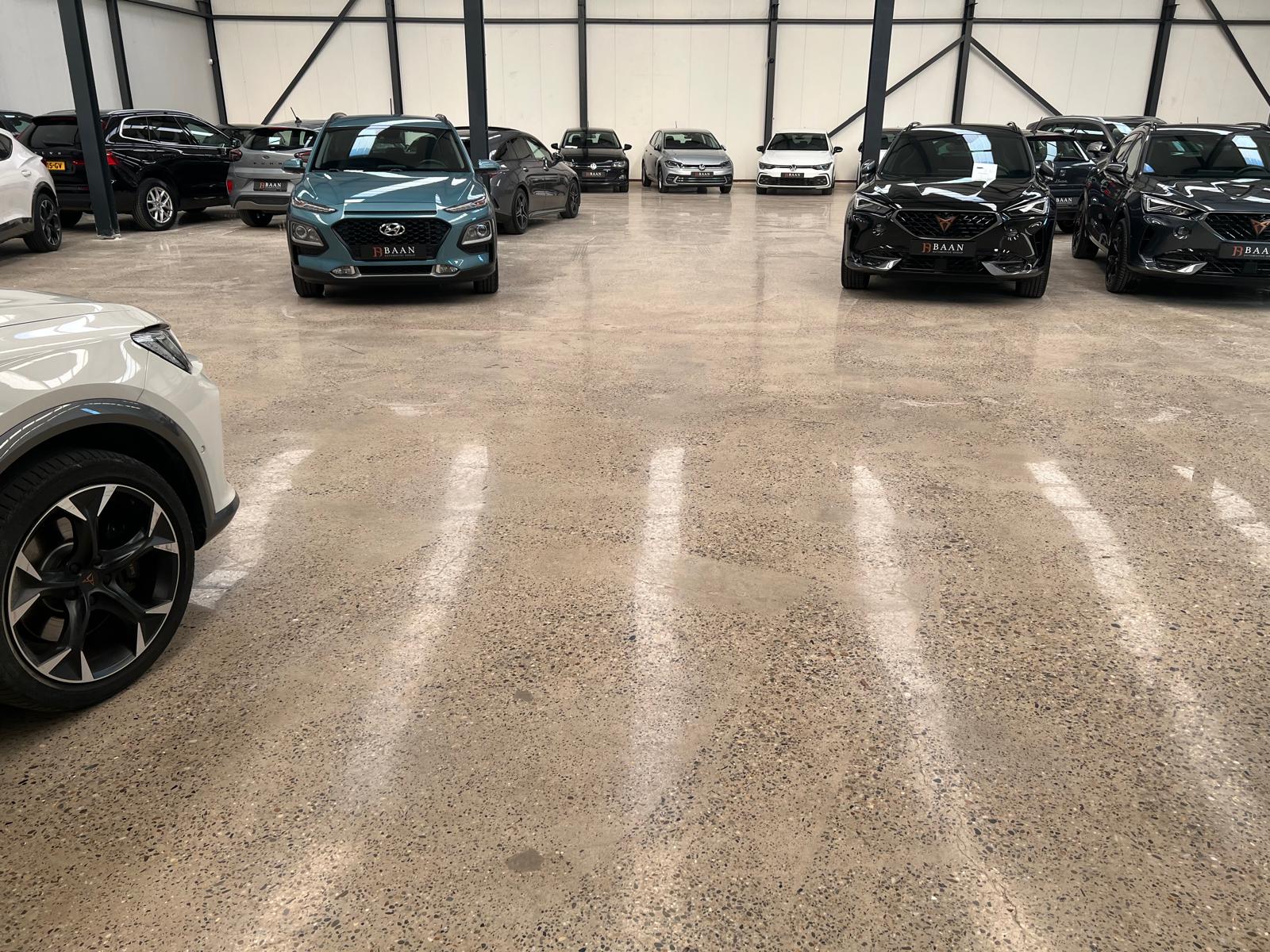 Gerenoveerde betonvloer – Baan Automotive Giessendam